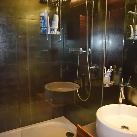 Klif Des En Bord De Apartamento De Panne